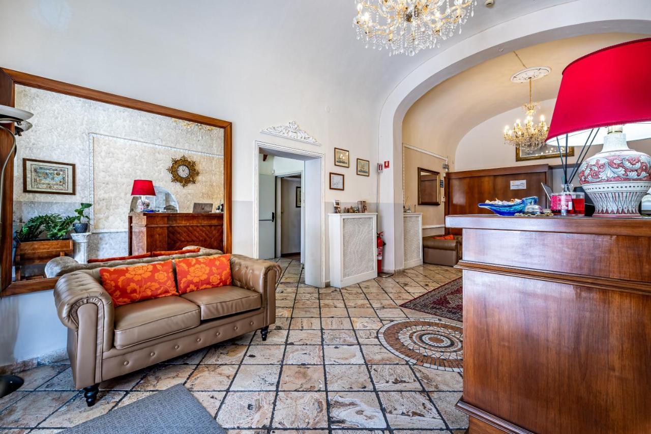 Hotel Minerva Pisa Exterior photo